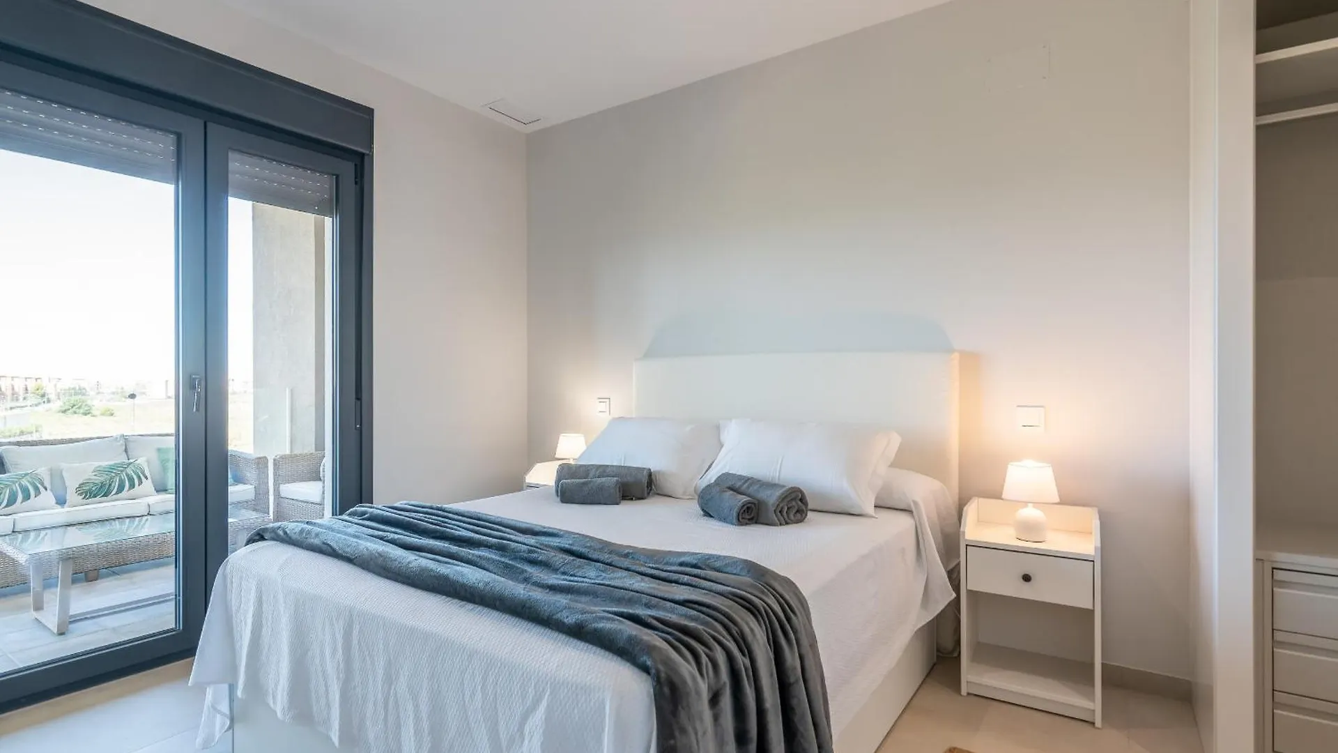 Los Flamencos By H - Playa De Los Haraganes Hlhf4304Pe60 Isla Canela Apartment